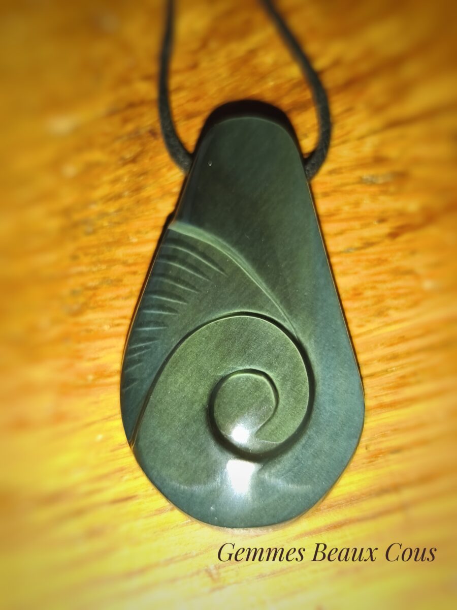 Pendentif Obsidienne œil céleste bleu vert